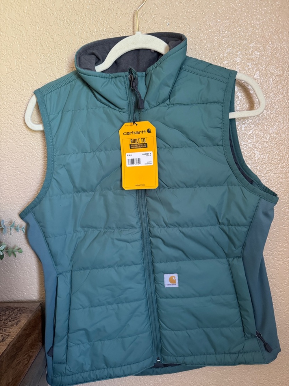 Carhartt Teal Quilted Insulated Vest - Picture 3 of 5